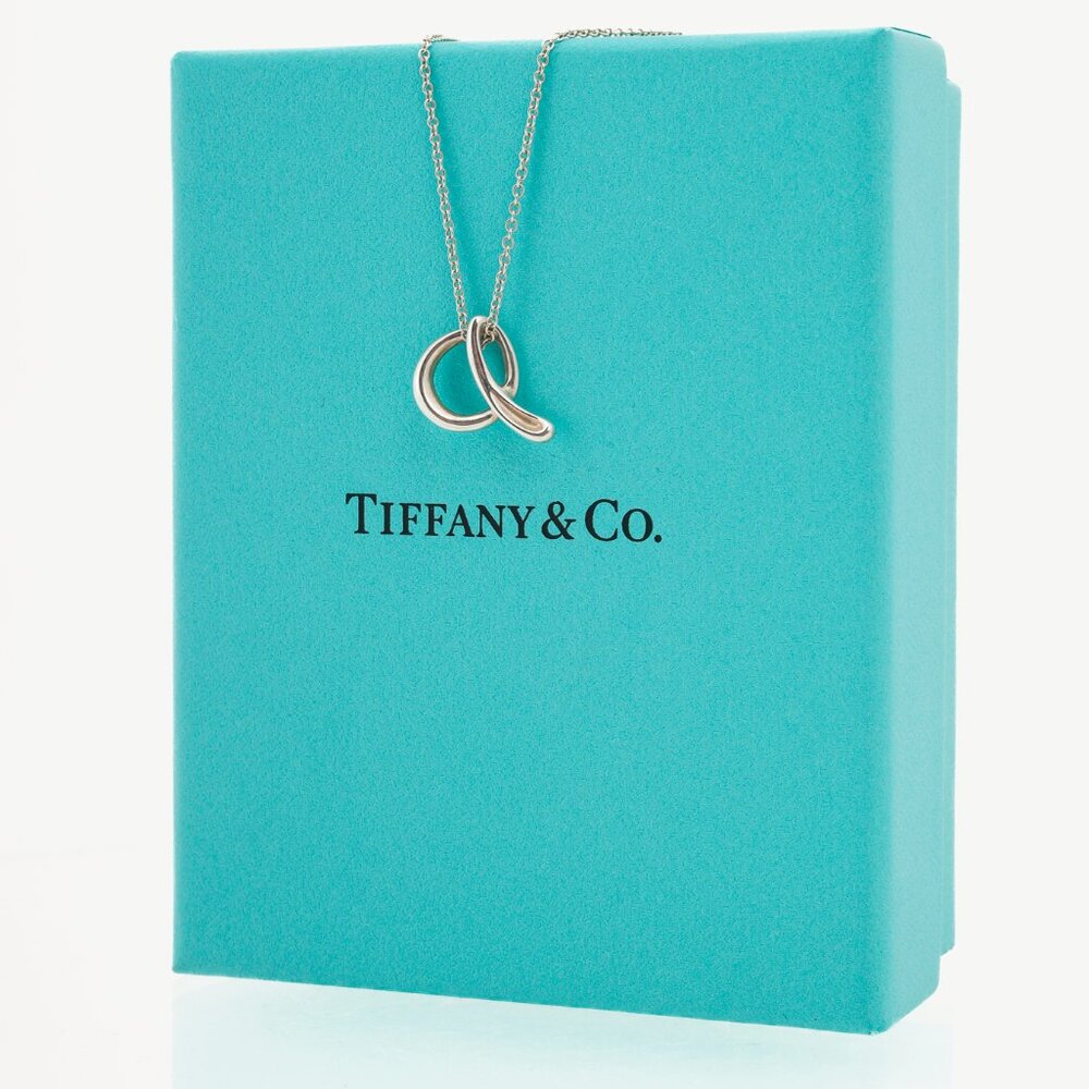 Tiffany & Co. Elsa Peretti Alphabet Letter A Pendant 925 Sterling Silver Necklac